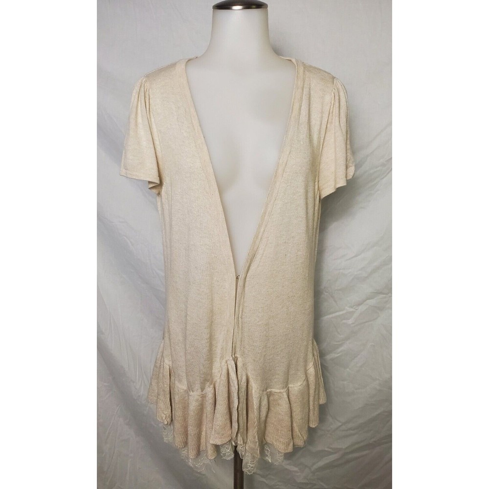 ROMEO & JULIET COUTURE SHORT SLEEVE SWEATER - BEIGE - SIZE M - EUC
